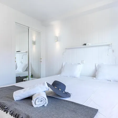 Beachfront Seaview Apartment In Los Boliches By Costarentals - Ref 141 Fuengirola Exterior photo